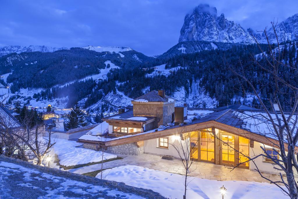 Dorfhotel Beludei Santa Cristina Val Gardena エクステリア 写真