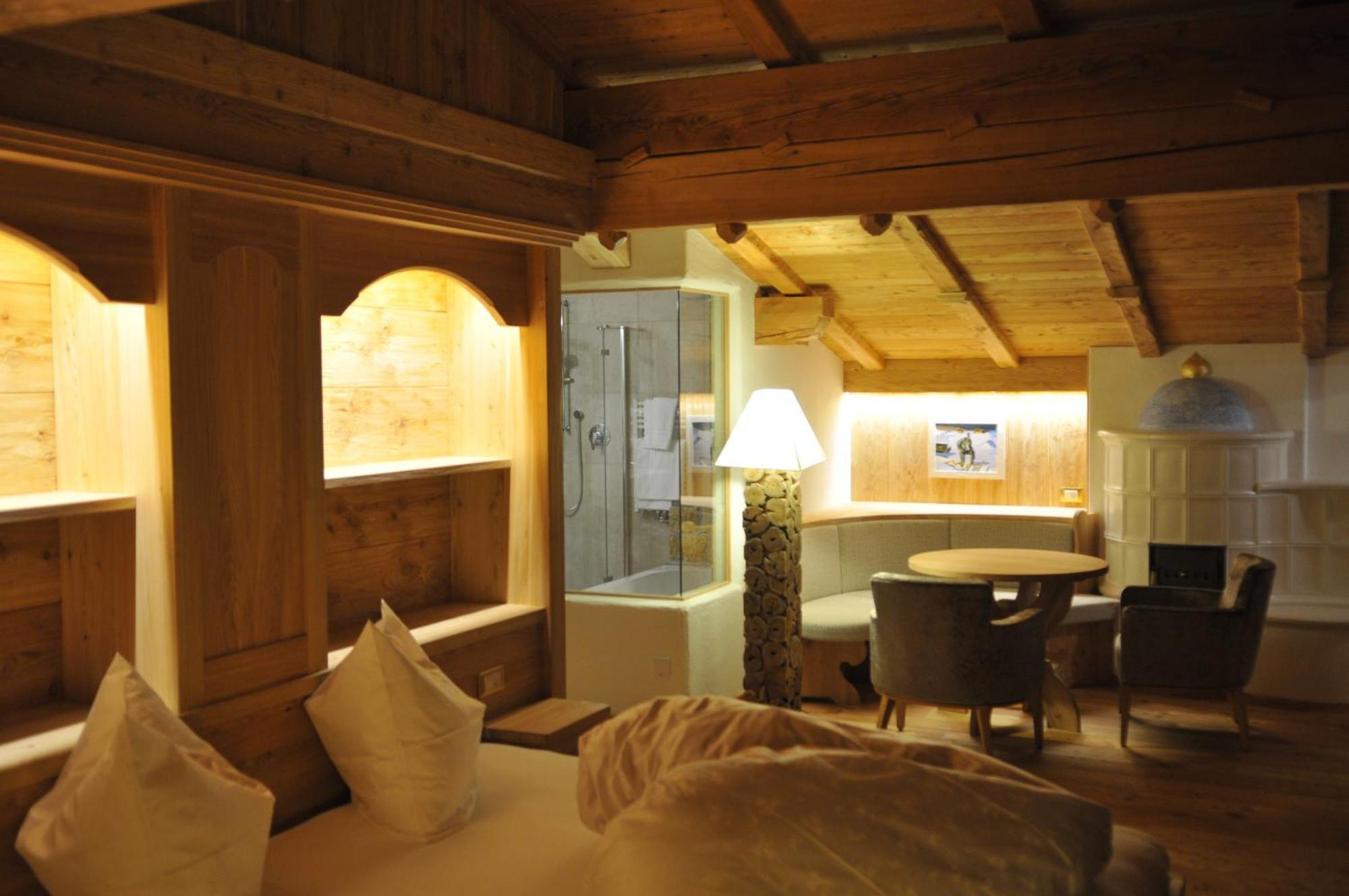 Dorfhotel Beludei Santa Cristina Val Gardena 部屋 写真
