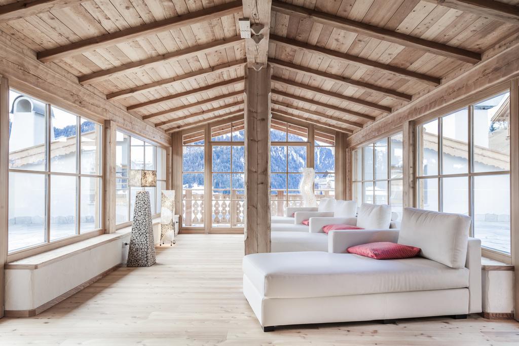 Dorfhotel Beludei Santa Cristina Val Gardena エクステリア 写真