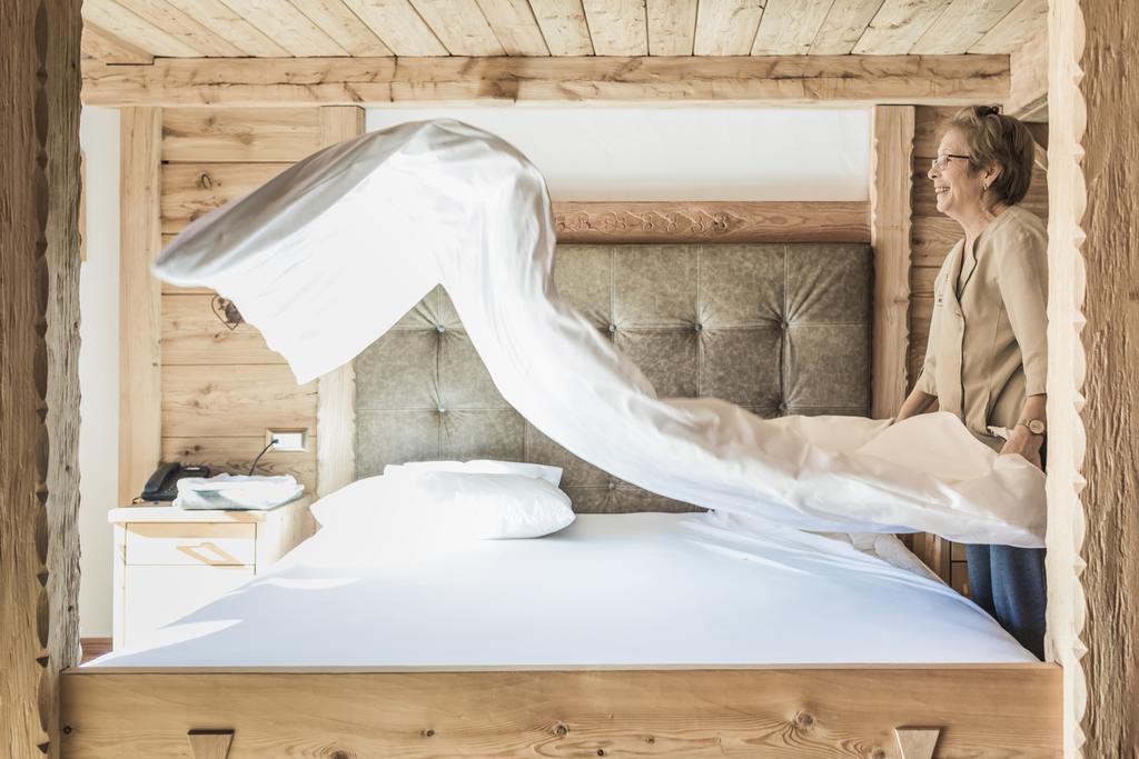 Dorfhotel Beludei Santa Cristina Val Gardena エクステリア 写真