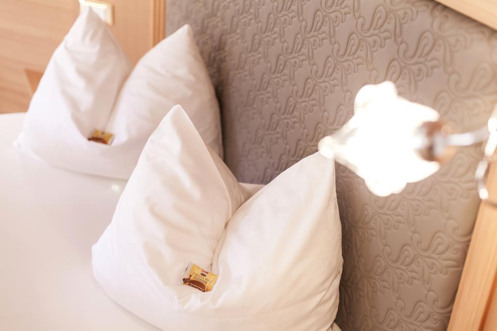 Dorfhotel Beludei Santa Cristina Val Gardena エクステリア 写真